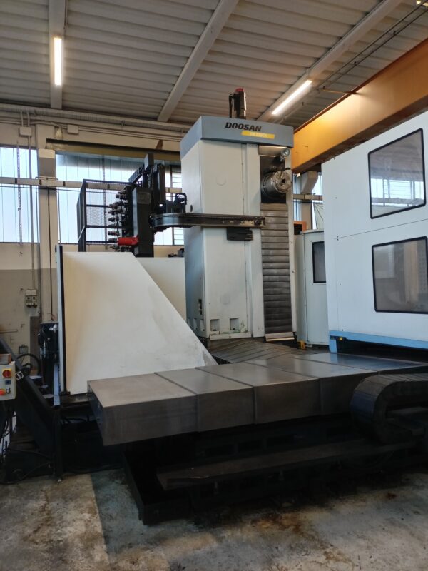 Alesatrice Doosan mod. DB250CM - immagine 5