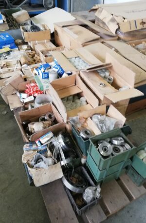 Stock di cuscinetti nuovi