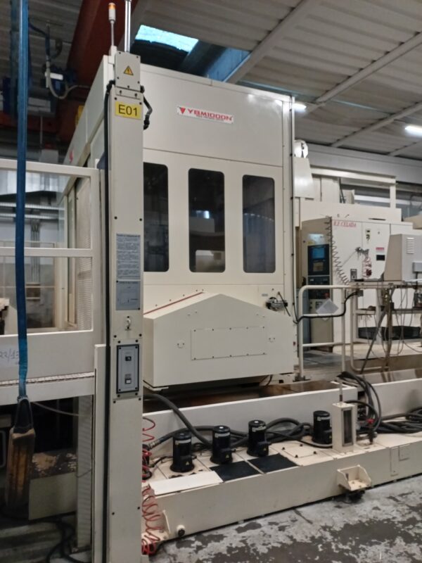 Centro lavoro orizzontale YASDA mod.YBM1000 N